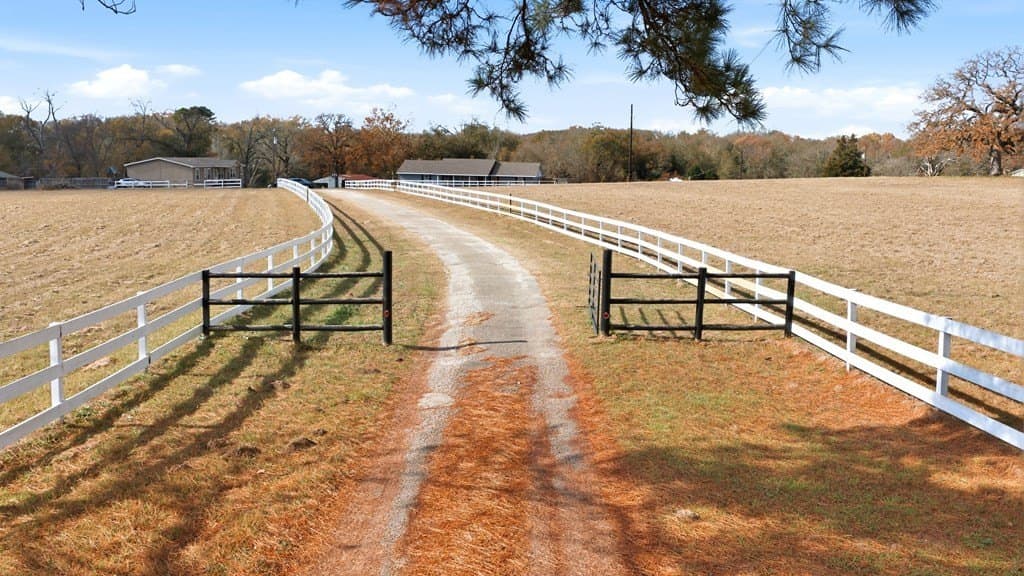 13.48 acres in Henderson County - photo 4