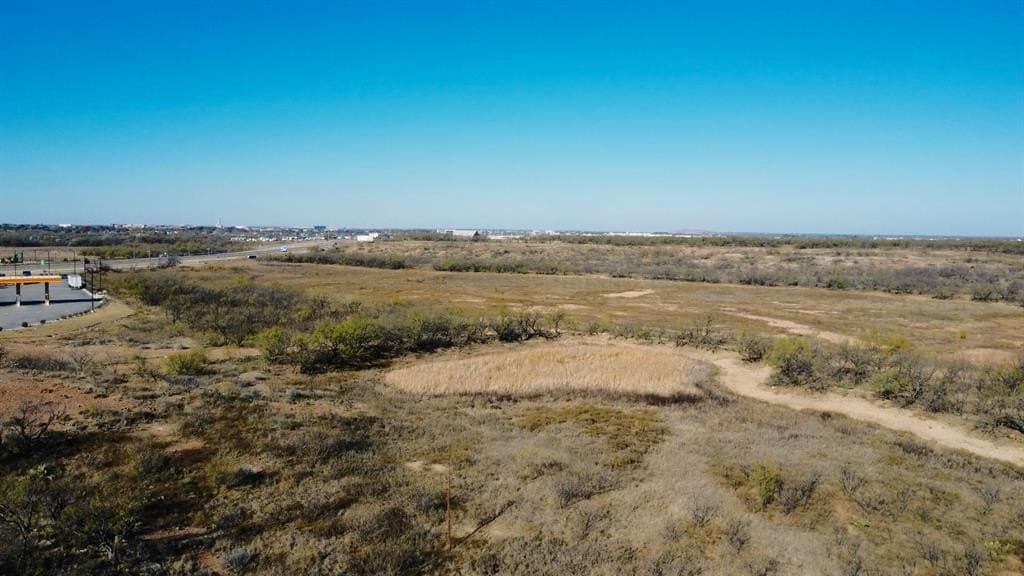 Tbd E. Overland Trail