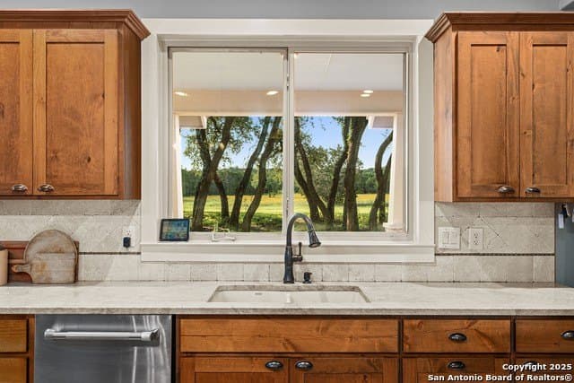 10.36 acres in Comal County - photo 7