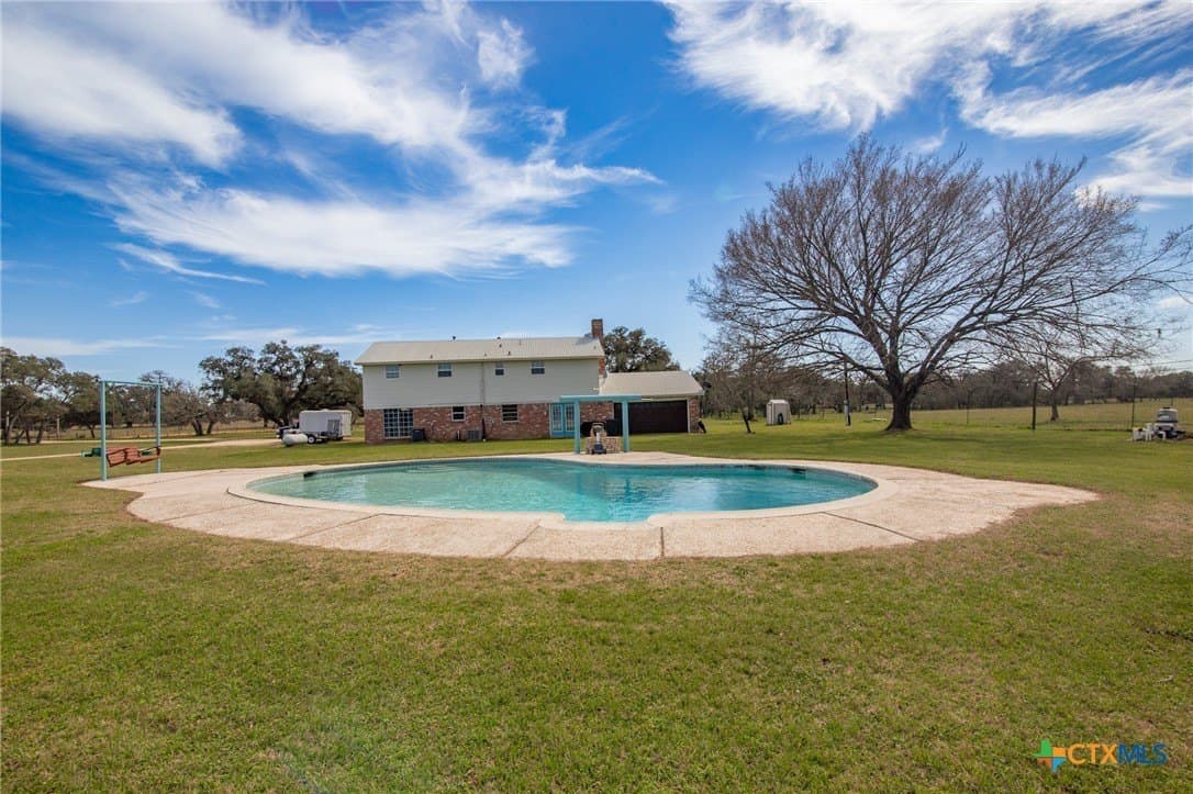 15 acres in Lavaca County - photo 12