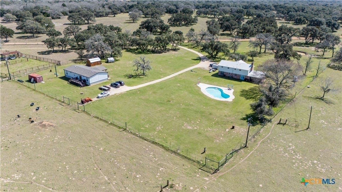 15 acres in Lavaca County - photo 6