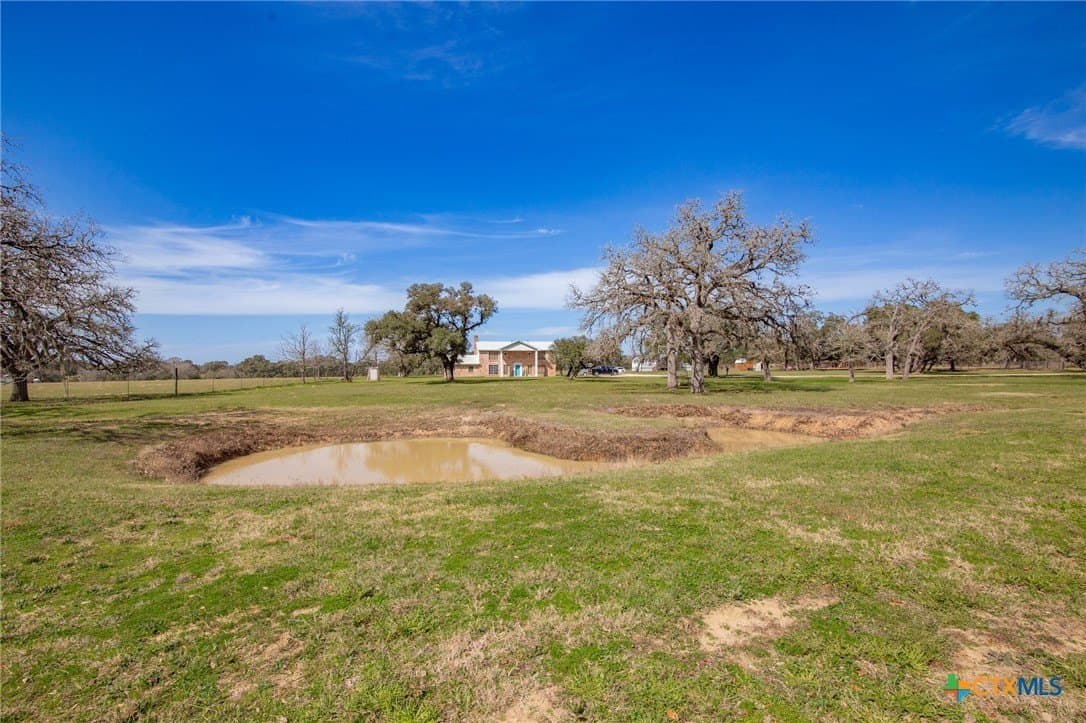 15 acres in Lavaca County - photo 9