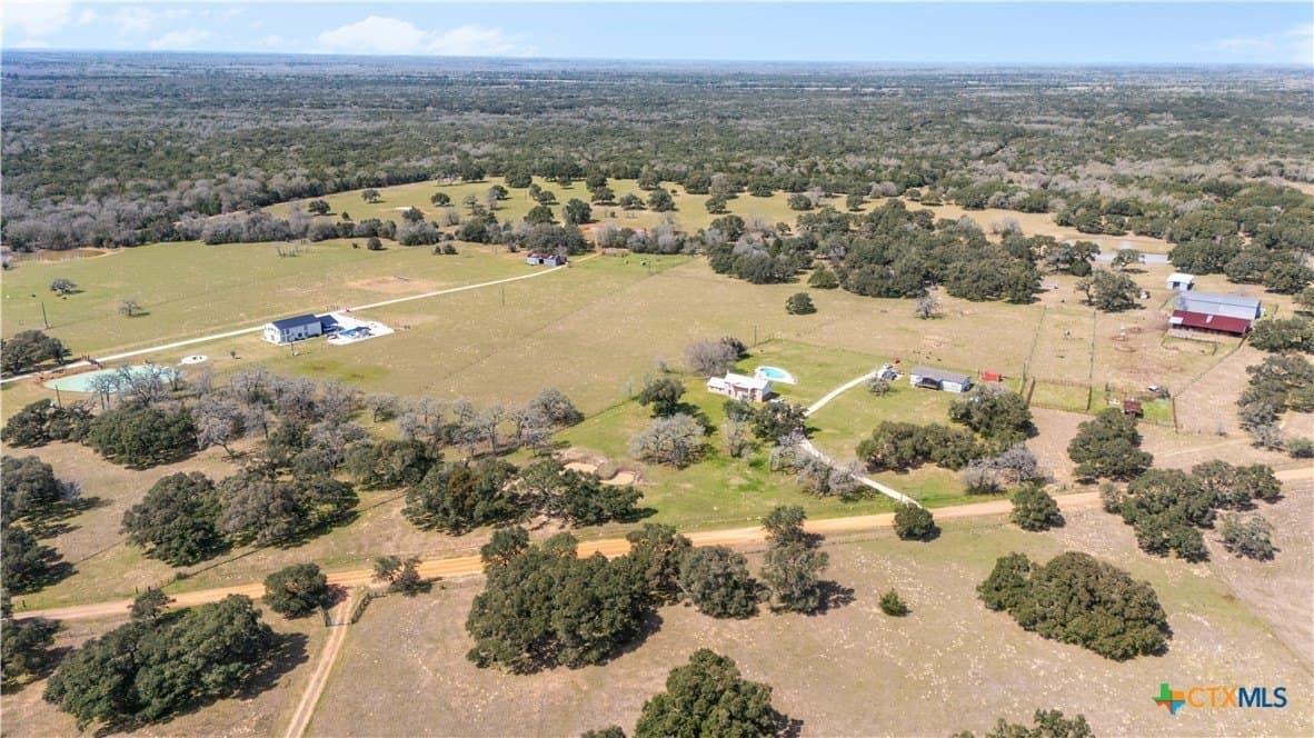 15 acres in Lavaca County - photo 2