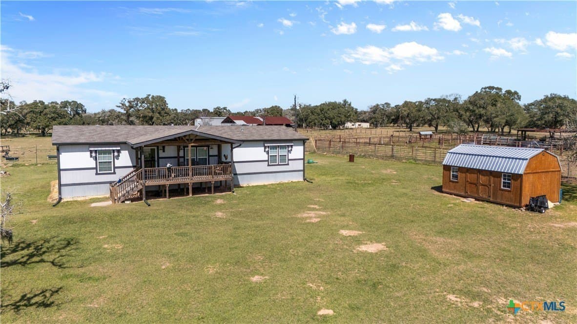 15 acres in Lavaca County - photo 5