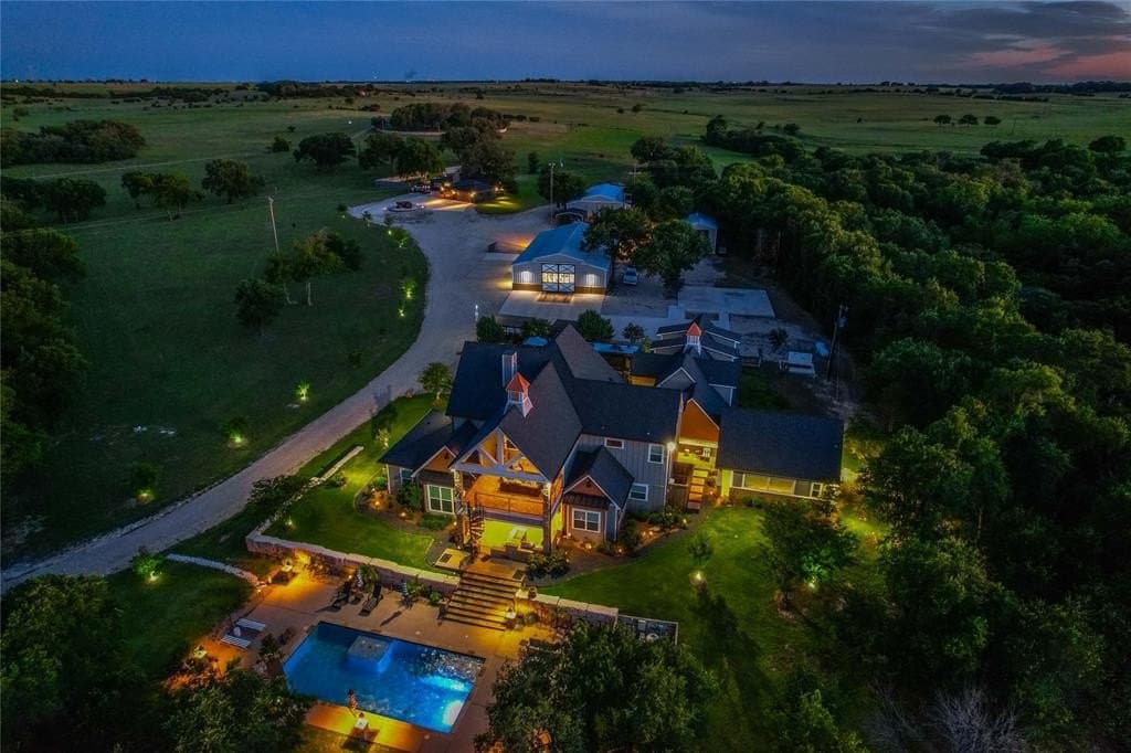 242.08 acres in McLennan County - photo 2