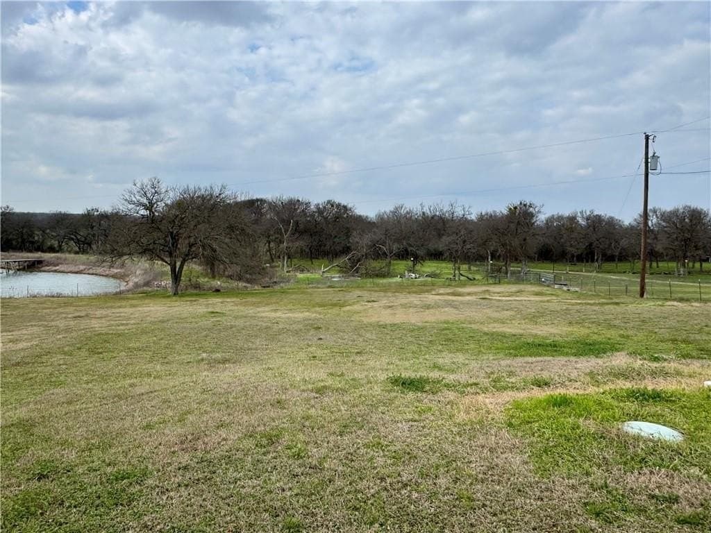 5.5 acres in McLennan County - photo 14