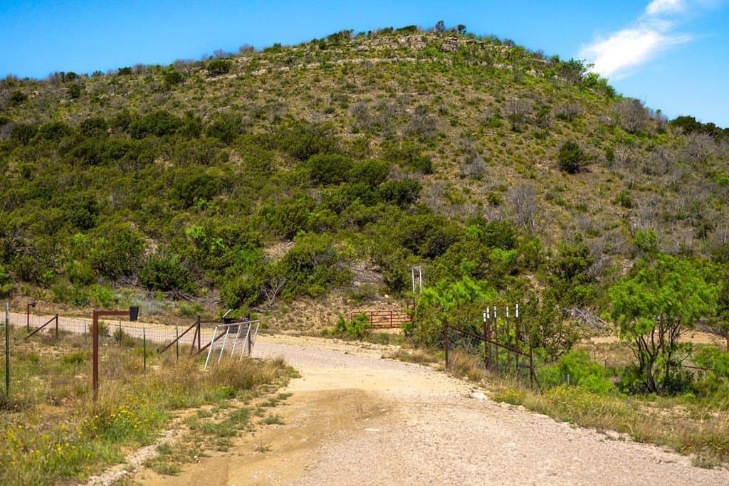 645 acres in Coke County - photo 20