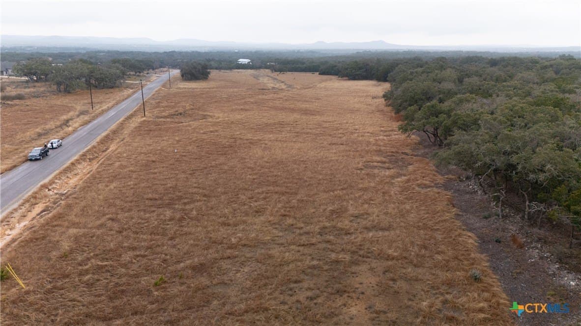 5.01 acres in Bandera County - photo 5