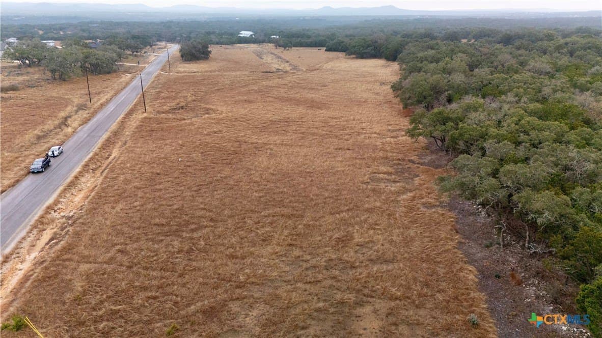 5.01 acres in Bandera County - photo 3
