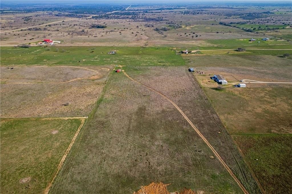 17.69 acres in McLennan County - photo 2
