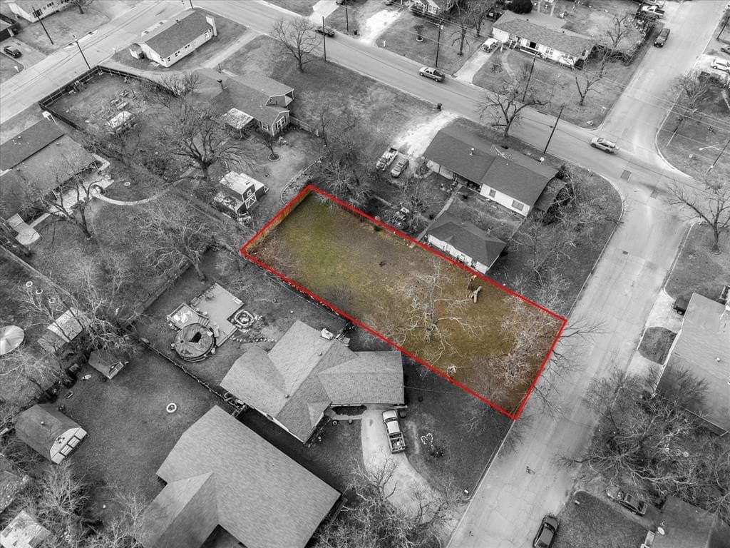 0.21 acres in Johnson County - photo 17