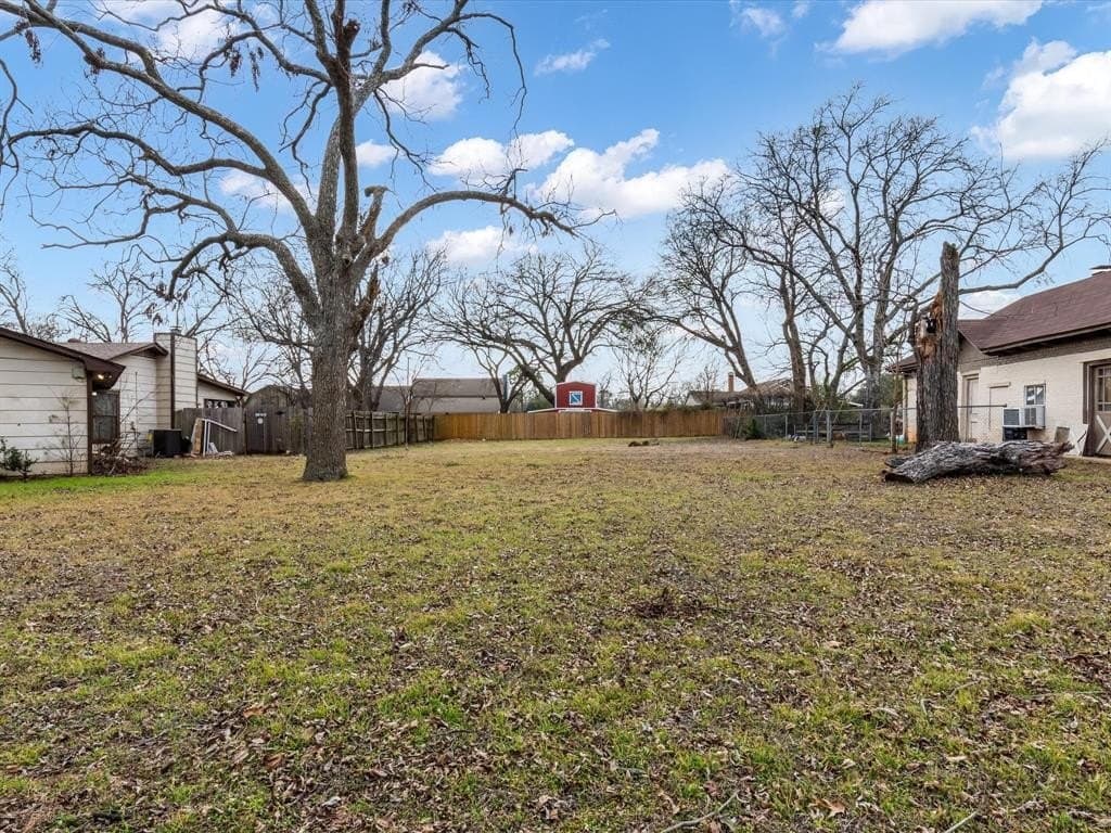 0.21 acres in Johnson County - photo 2