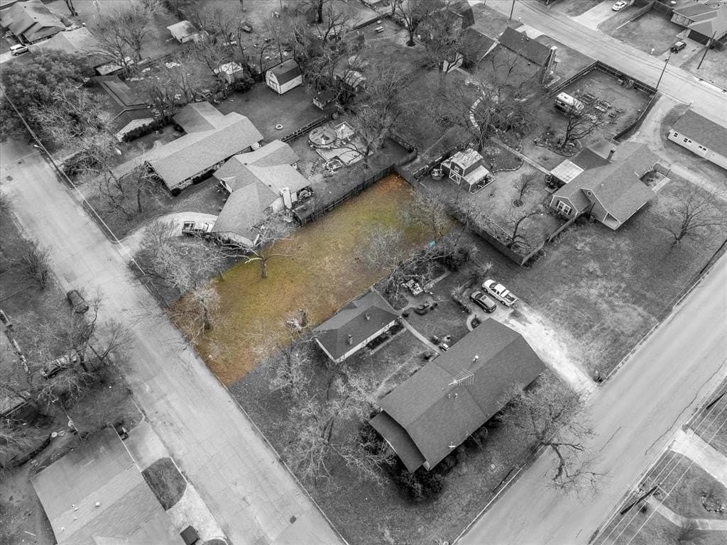 0.21 acres in Johnson County - photo 10