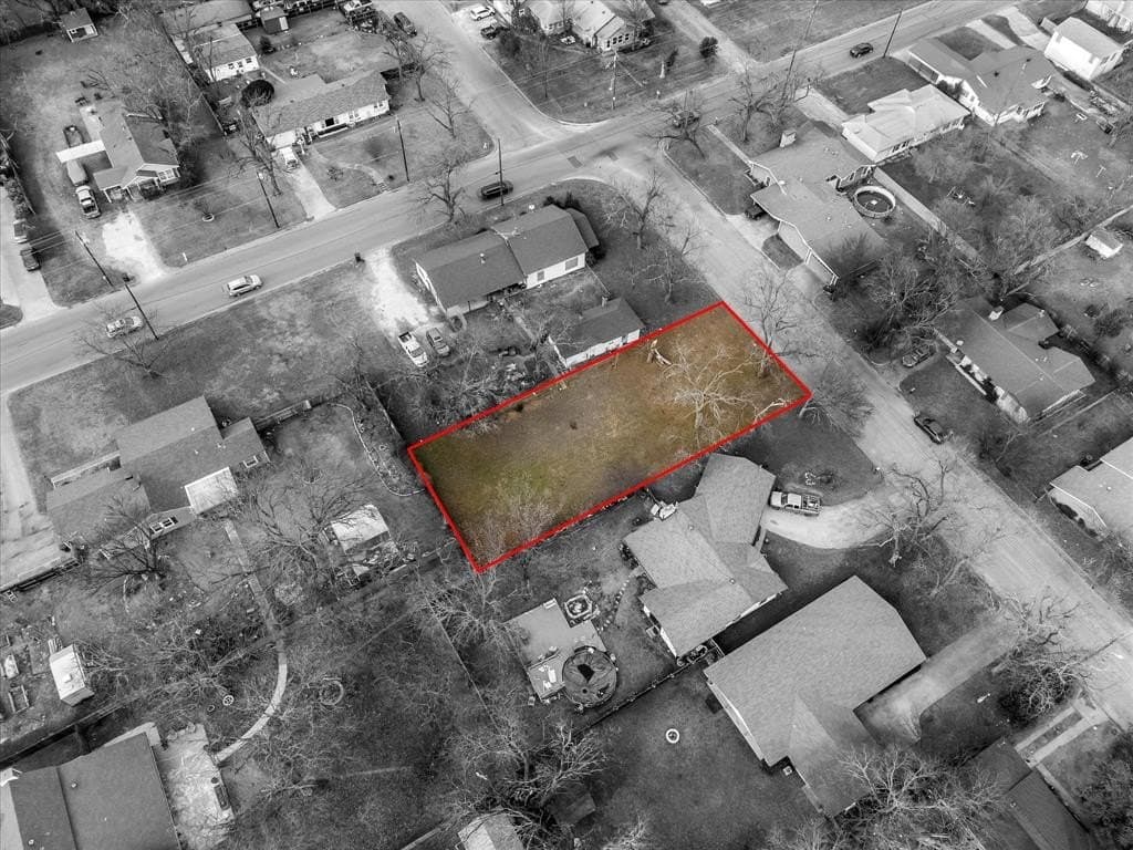 0.21 acres in Johnson County - photo 26