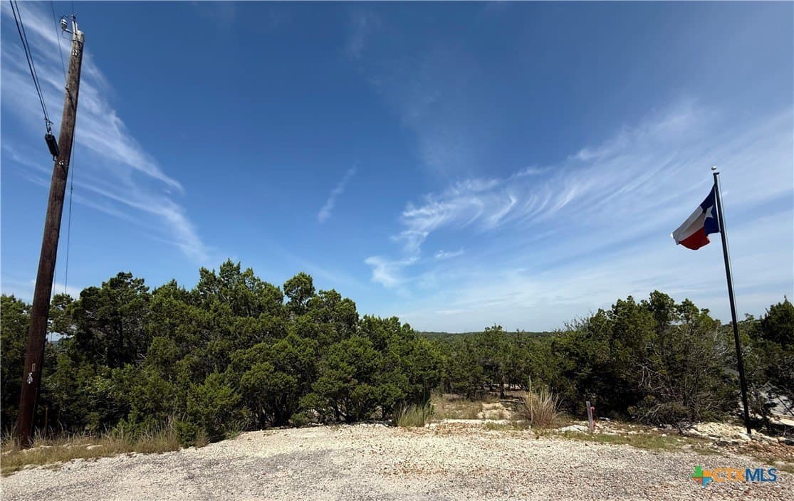 1.24 acres in Comal County - photo 13