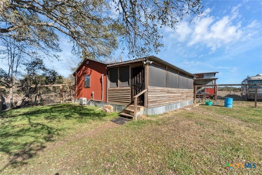 23.24 acres in Hays County - photo 8