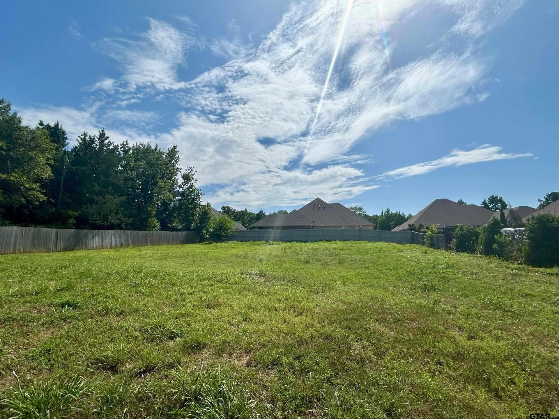 0.3 acres in Smith County - photo 4