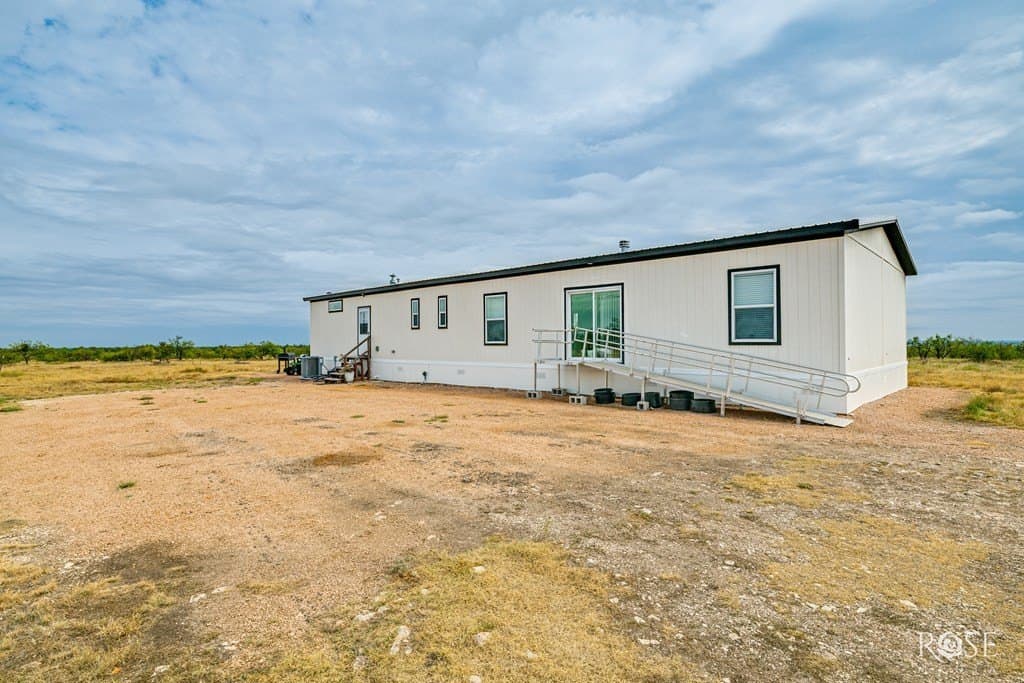 193.84 acres in Concho County - photo 2