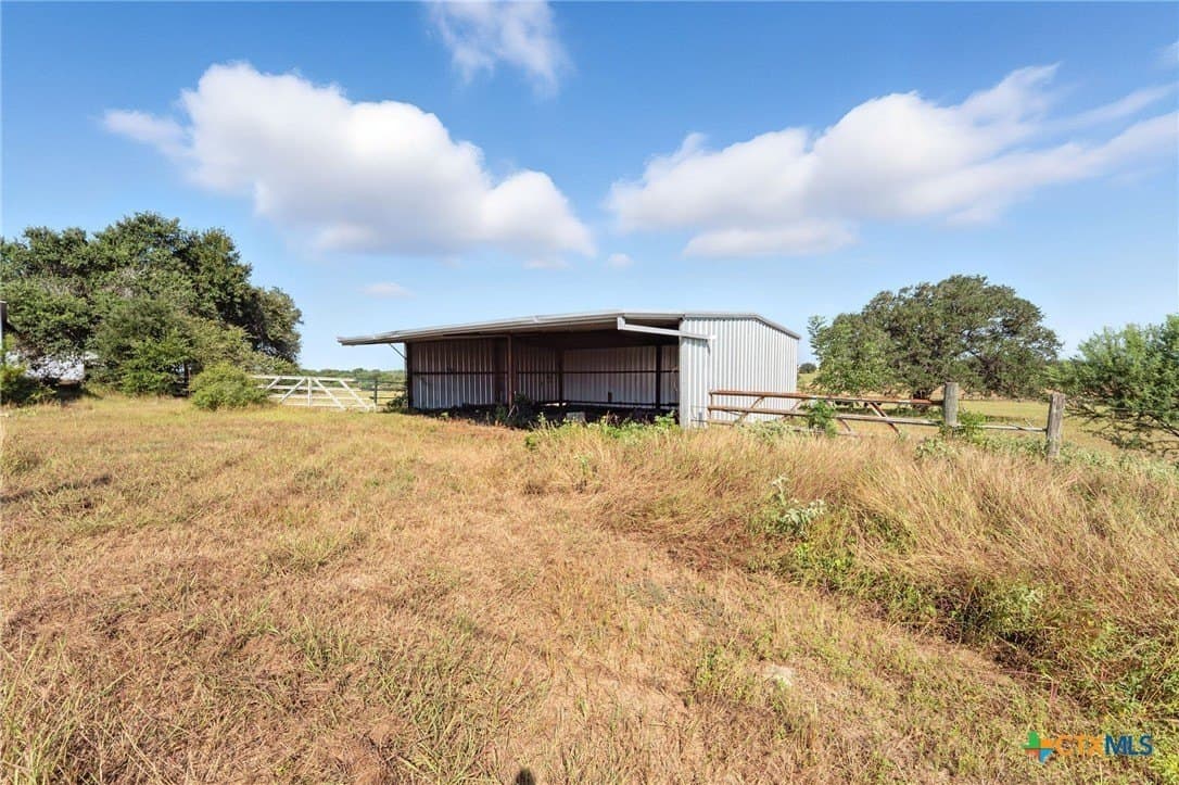 20 acres in Victoria County - photo 28