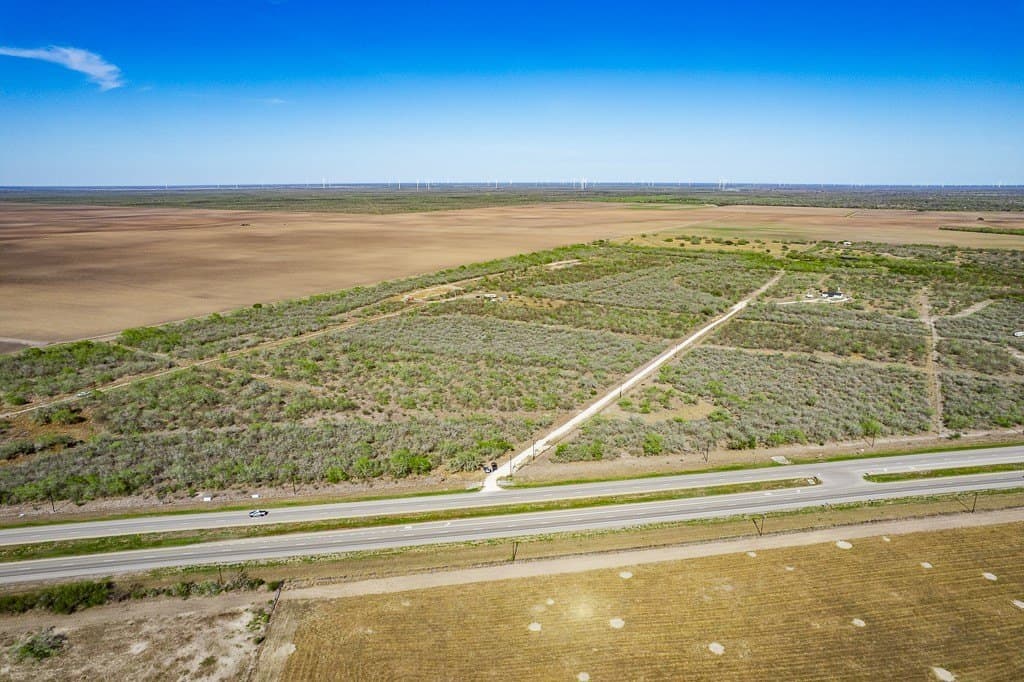 13.55 acres in Bee County - photo 14