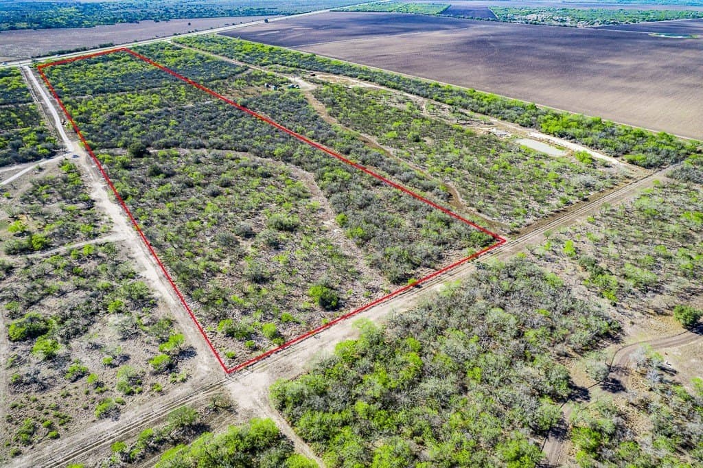 13.55 acres in Bee County - photo 10