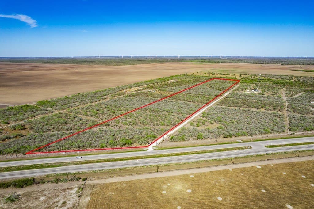 13.55 acres in Bee County - photo 15