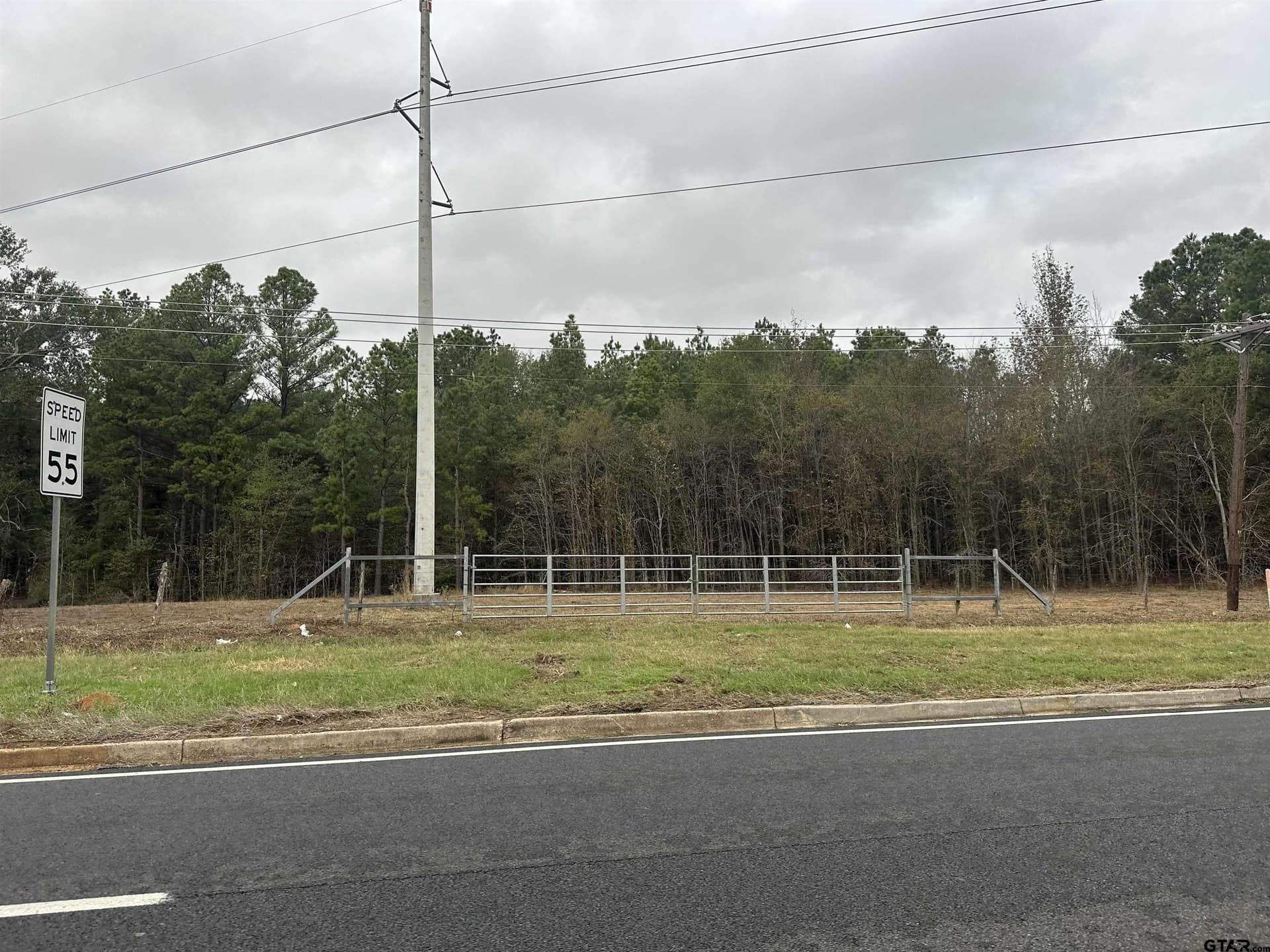 64 acres in Smith County - photo 5