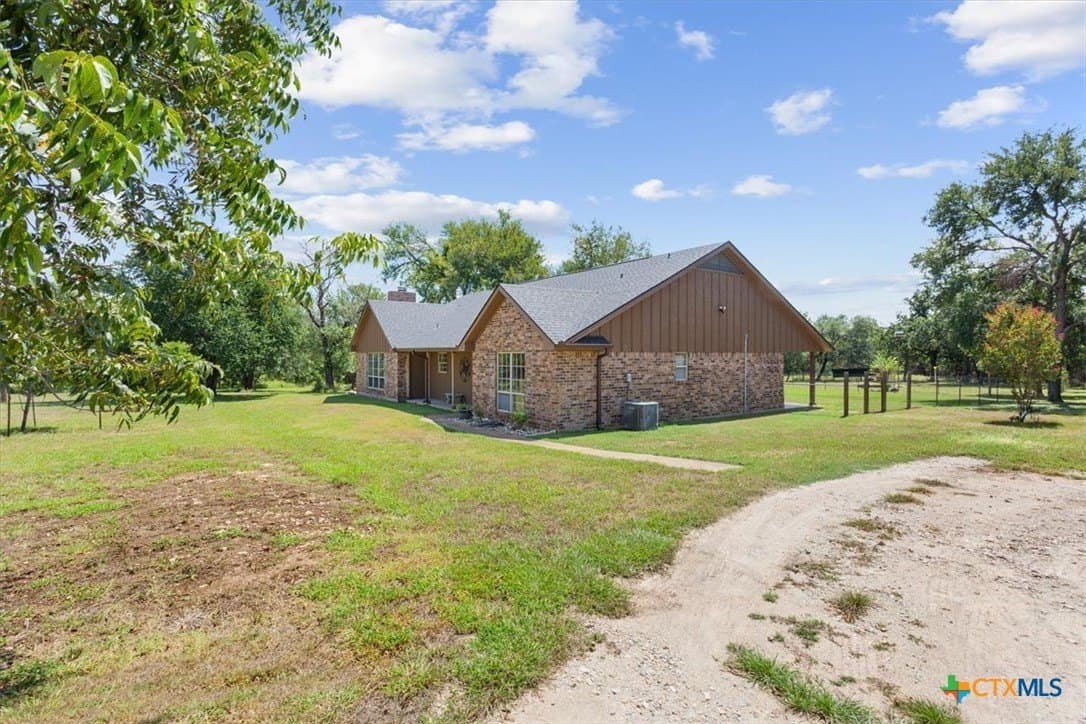 11.01 acres in Bell County - photo 9
