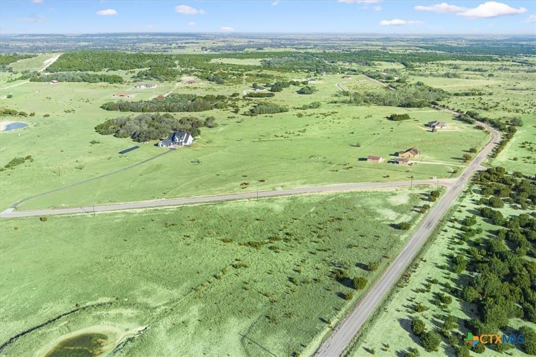 5.59 acres in Lampasas County - photo 3