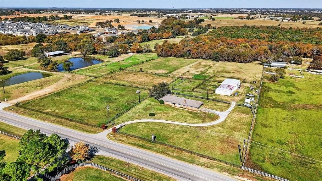 10 acres in Denton County - photo 5