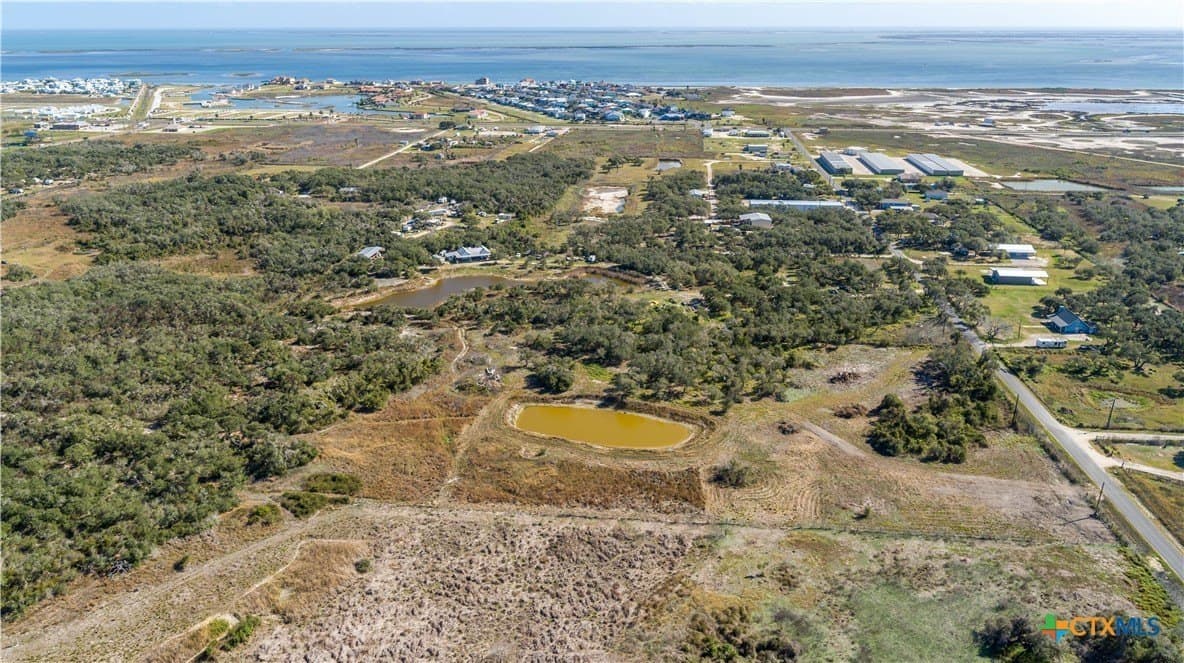 5.76 acres in Aransas County - photo 4