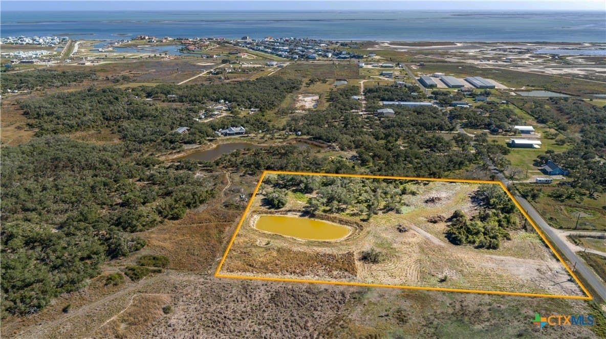 5.76 acres in Aransas County - photo 2