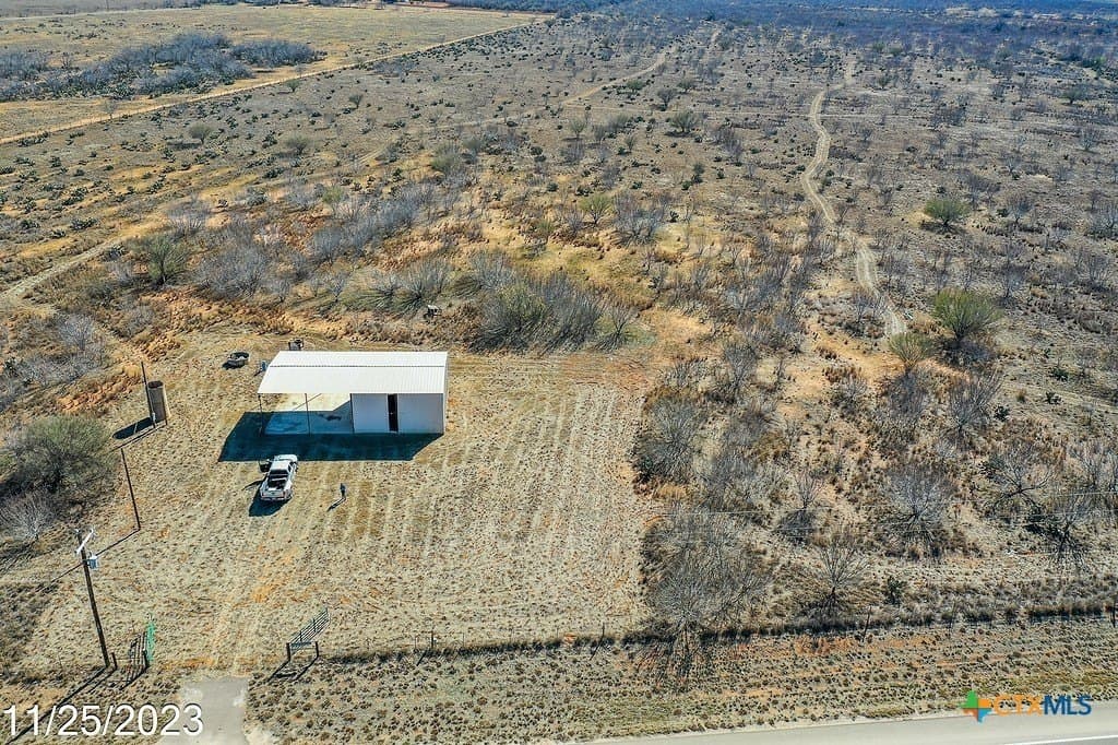 TR 3 000 US HWY 85 Street