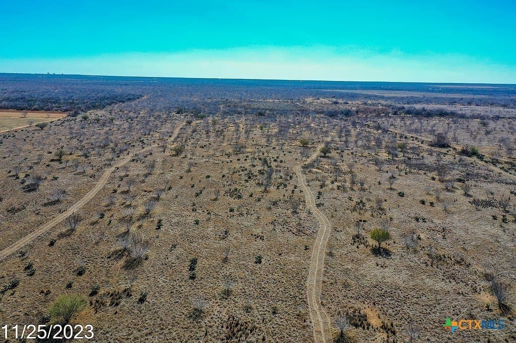 17.97 acres in Frio County - photo 7
