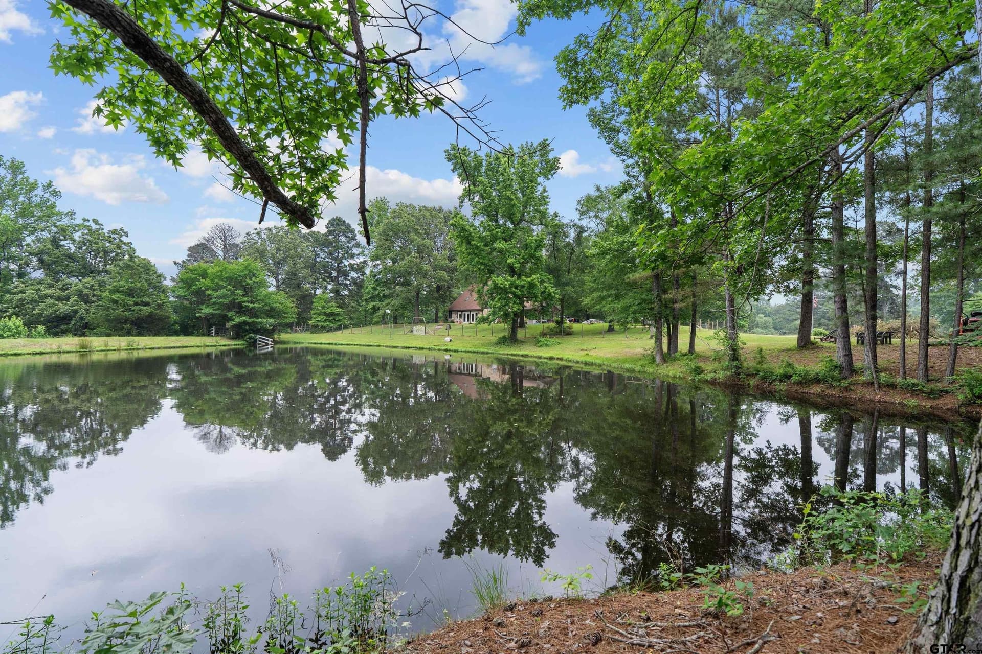 35.6 acres in Smith County - photo 4