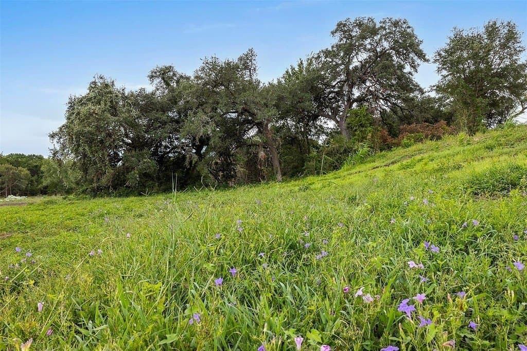 4.73 acres in Fayette County - photo 3