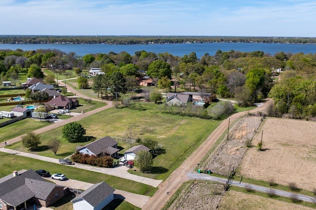 0.46 acres in Henderson County - photo 12