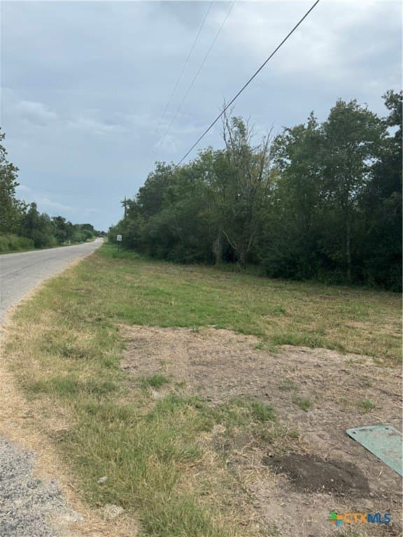 14.04 acres in Victoria County - photo 3