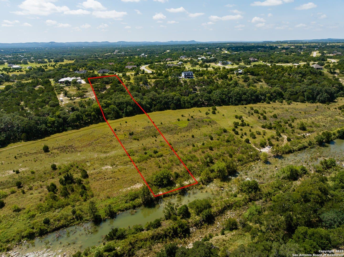 2.77 acres in Bandera County - photo 2
