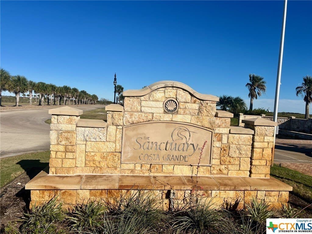Chavez Way lot: 303
