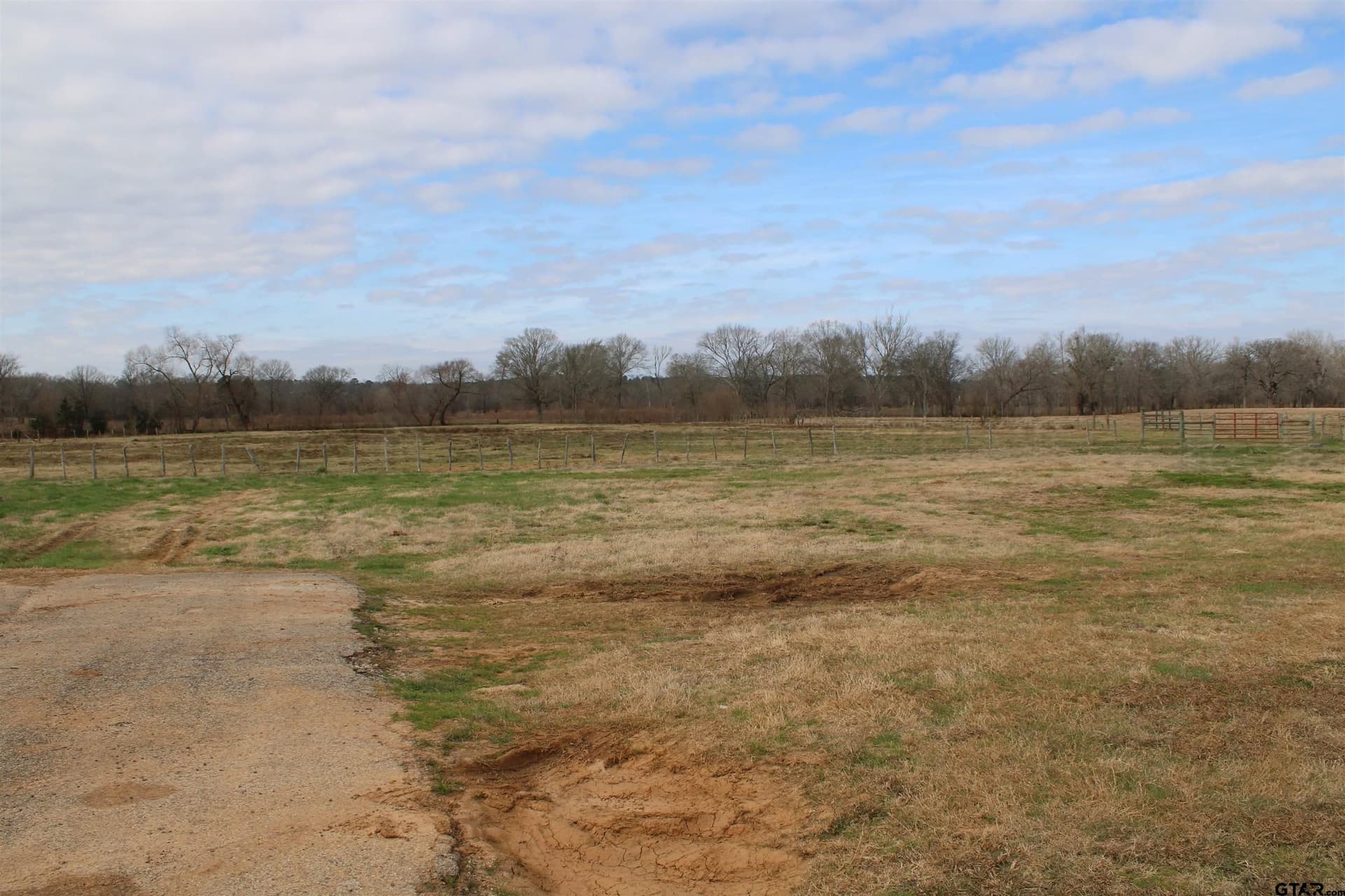 42.47 acres in Smith County - photo 11
