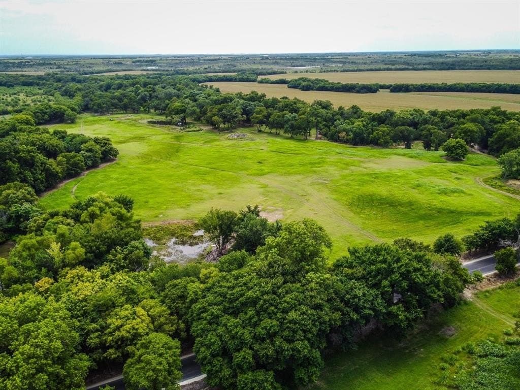 30.03 acres in Ellis County - photo 5