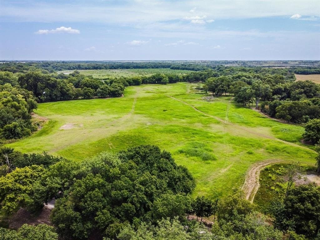 30.03 acres in Ellis County - photo 4
