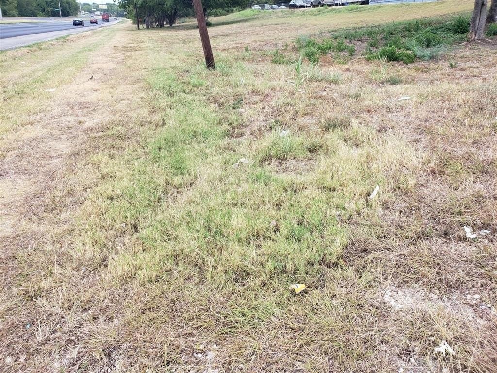 1.39 acres in Tarrant County - photo 17