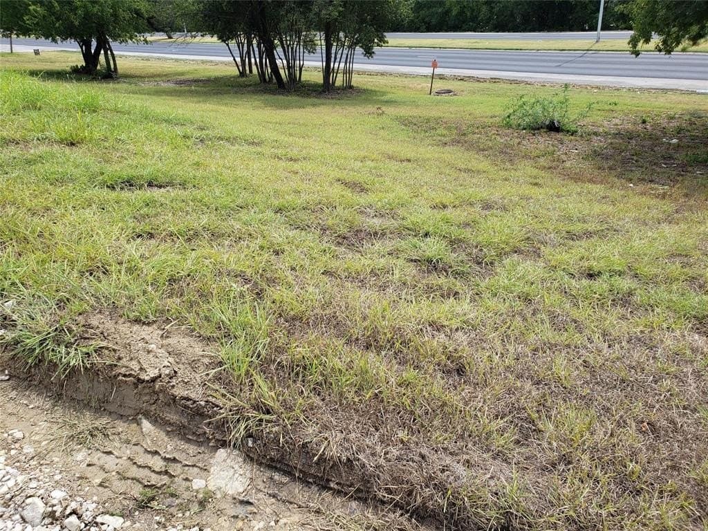 1.39 acres in Tarrant County - photo 9