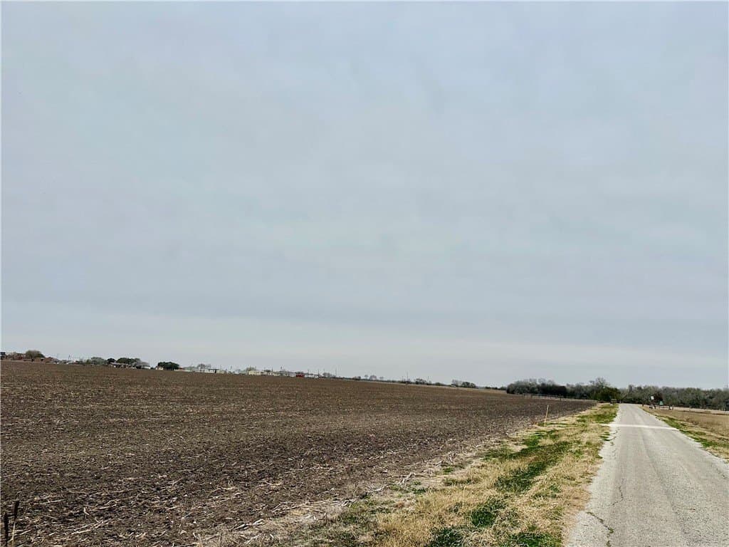 54.08 acres in Nueces County - photo 17