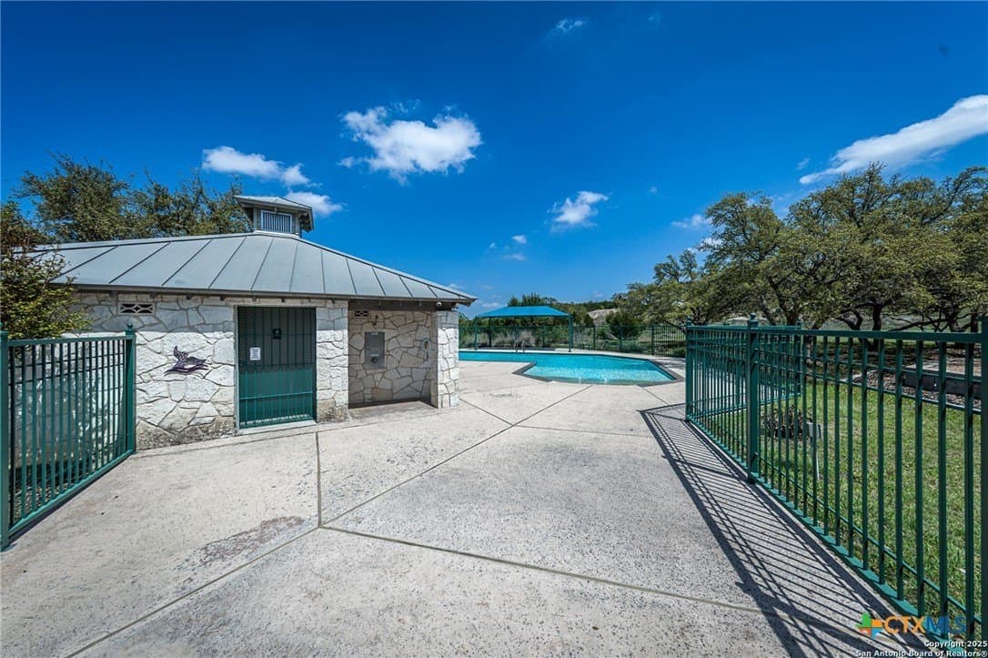 1 acres in Comal County - photo 14