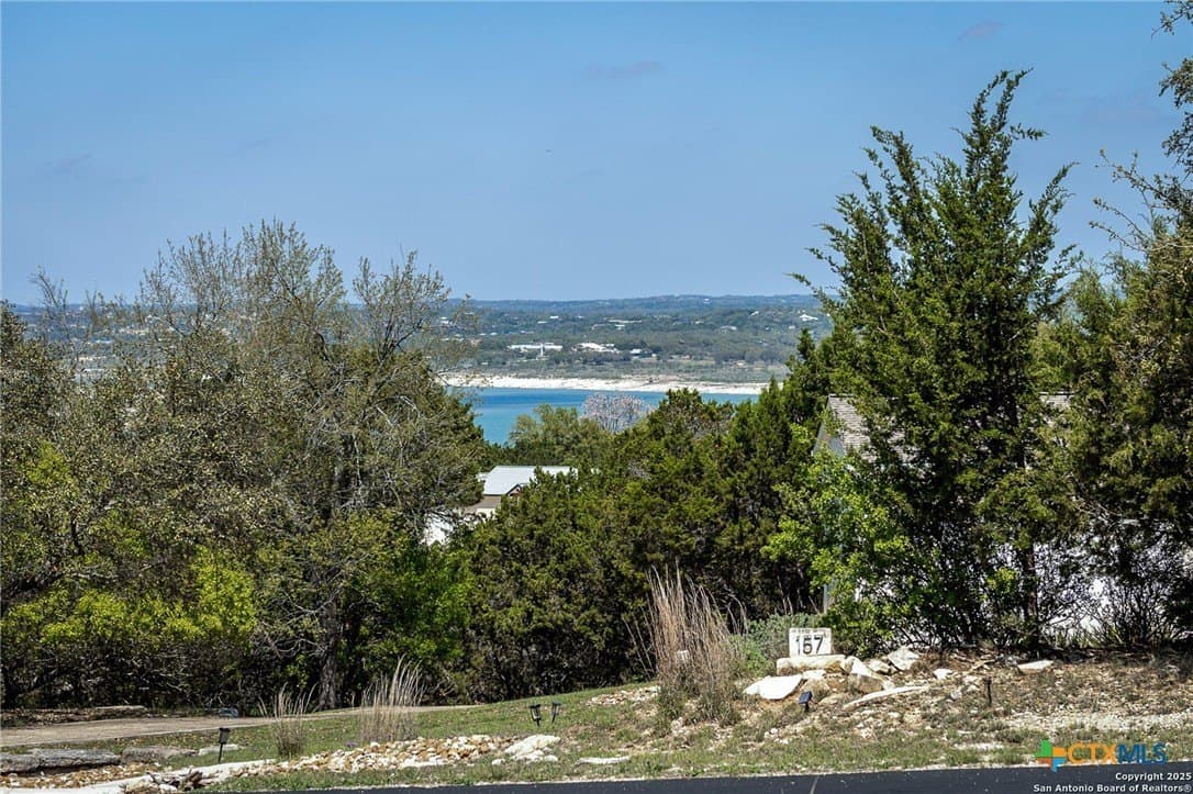 1 acres in Comal County - photo 2