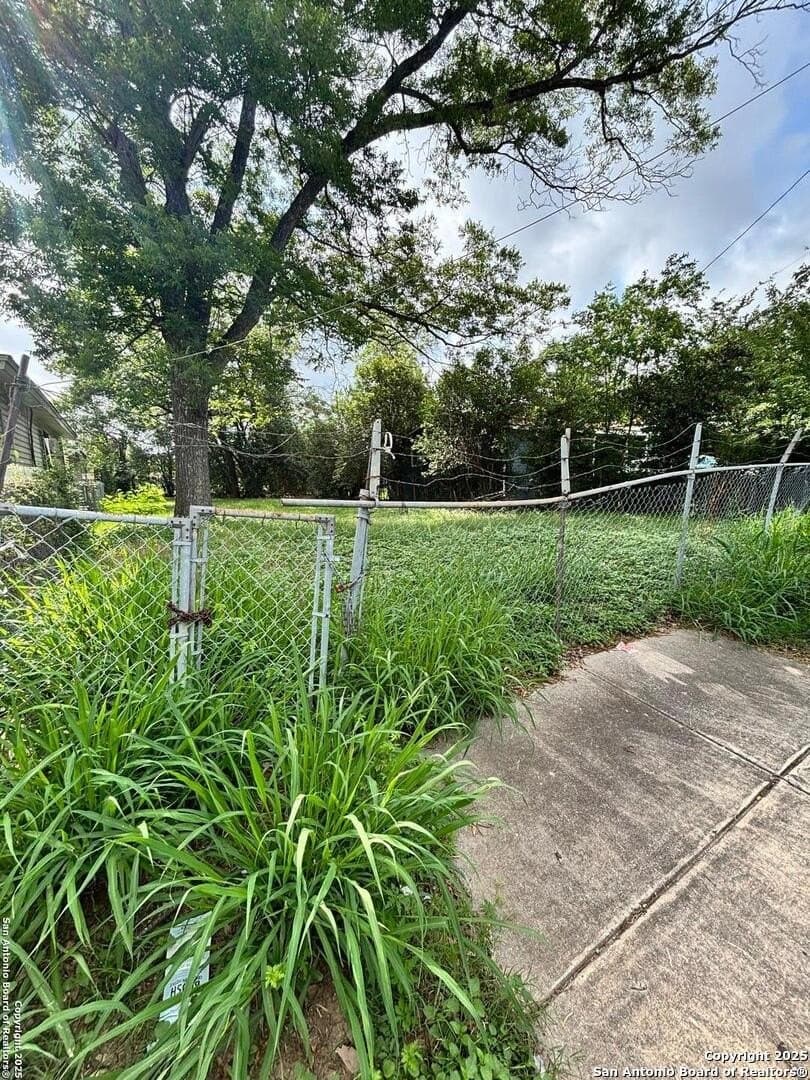 0.11 acres in Bexar County - photo 3