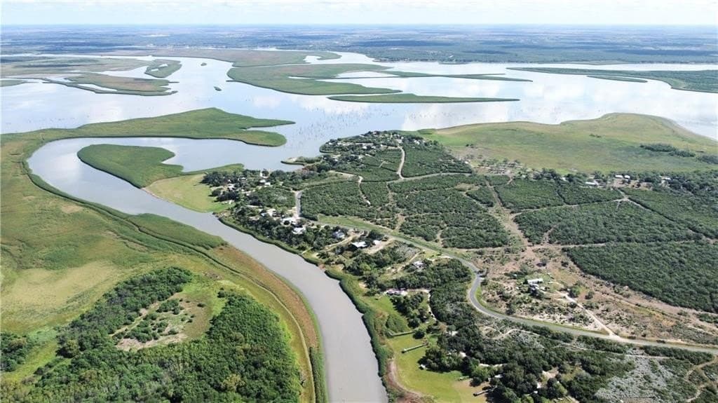 1.11 acres in Live Oak County - photo 18